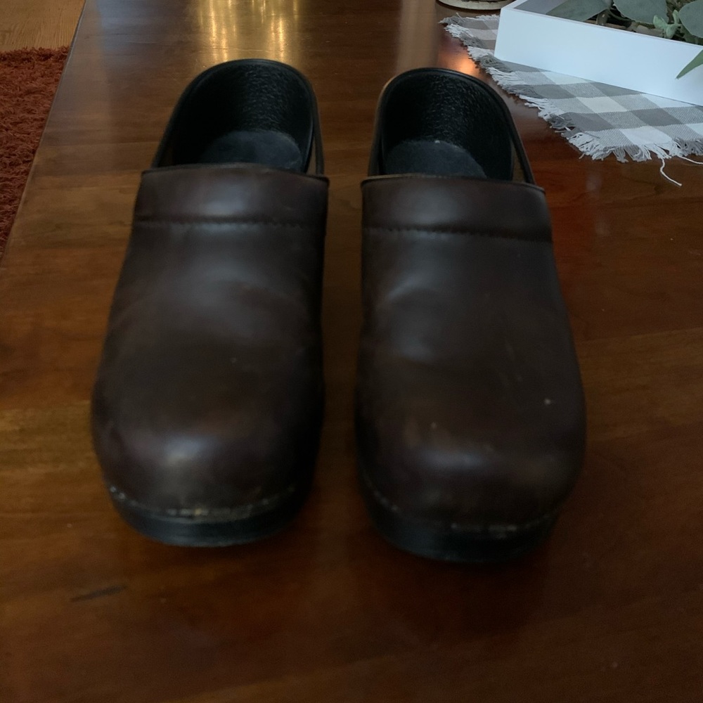 Leather Danskos